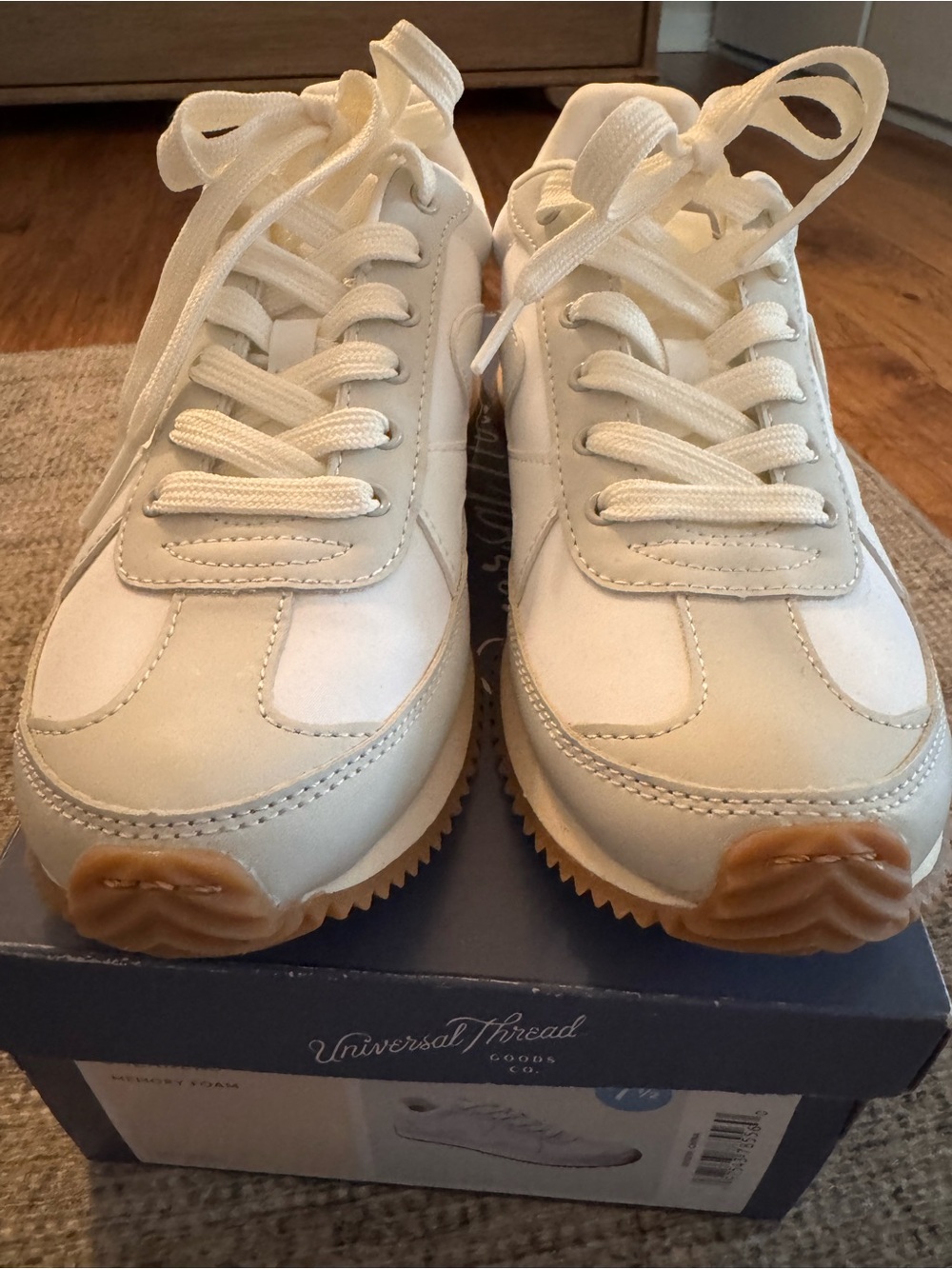 Universal Thread Mercedes Cream and Gum Retro Runner Sneakers - Picture 6 of 9